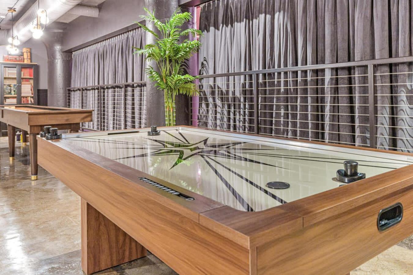 Cozysuites Nlg With Pool Bowling Alley Sauna #20 Minneapolis Eksteriør bilde